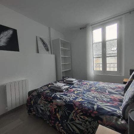 Appartement T3 PLUME Hyper centre d'ERNÉE Extérieur photo
