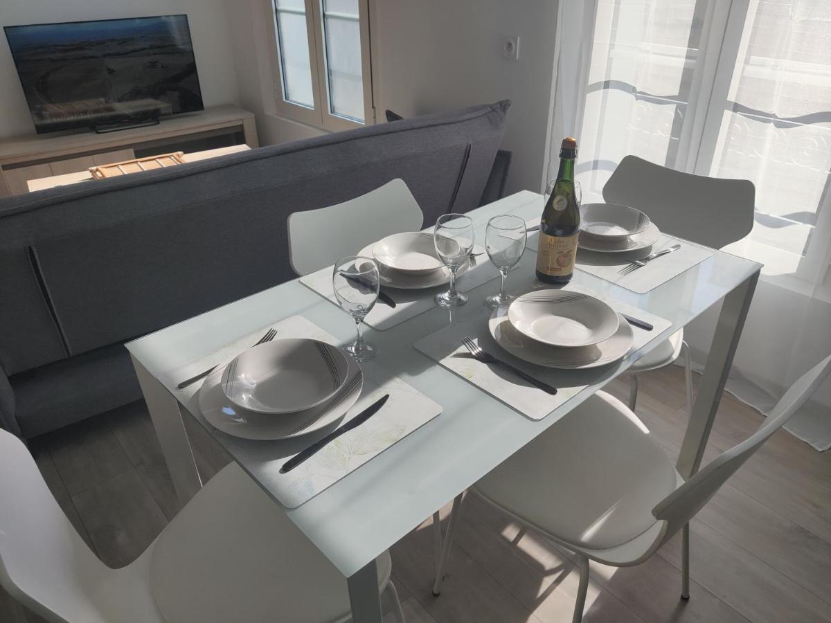 Appartement T3 PLUME Hyper centre d'ERNÉE Extérieur photo
